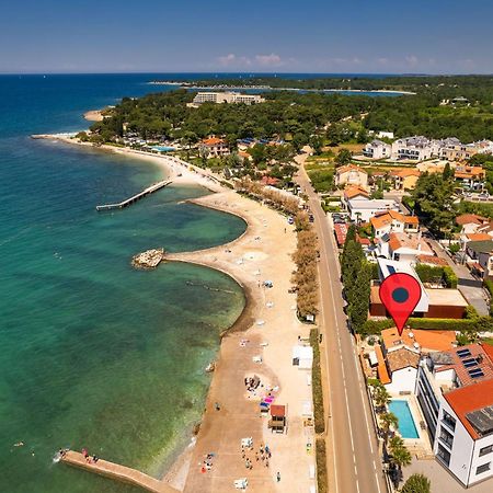 Beach House - Sea Breeze Porec Bagian luar foto
