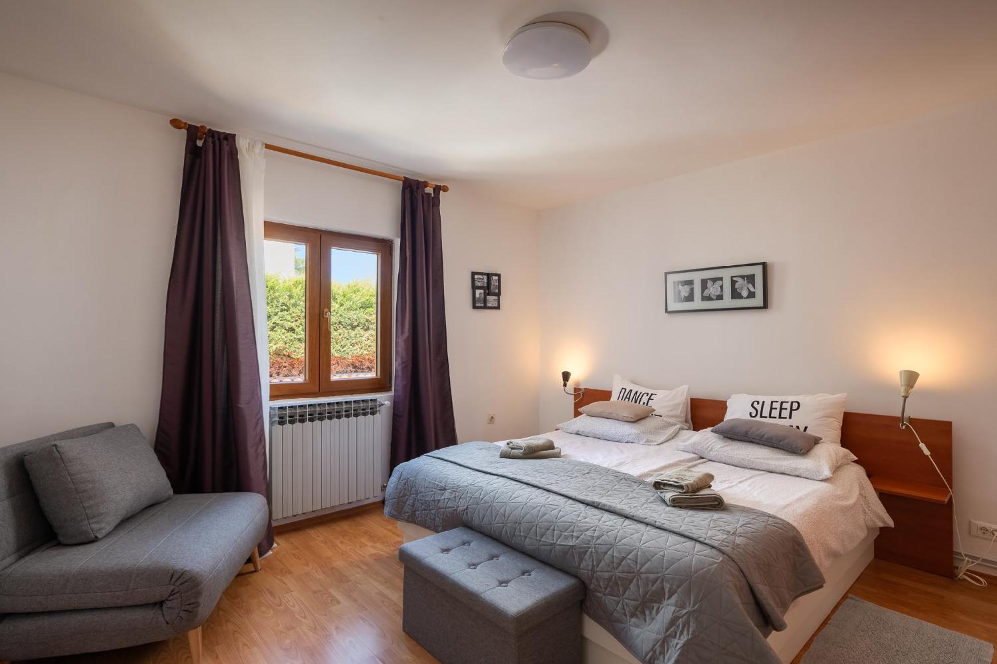 Beach House - Sea Breeze Porec Bagian luar foto