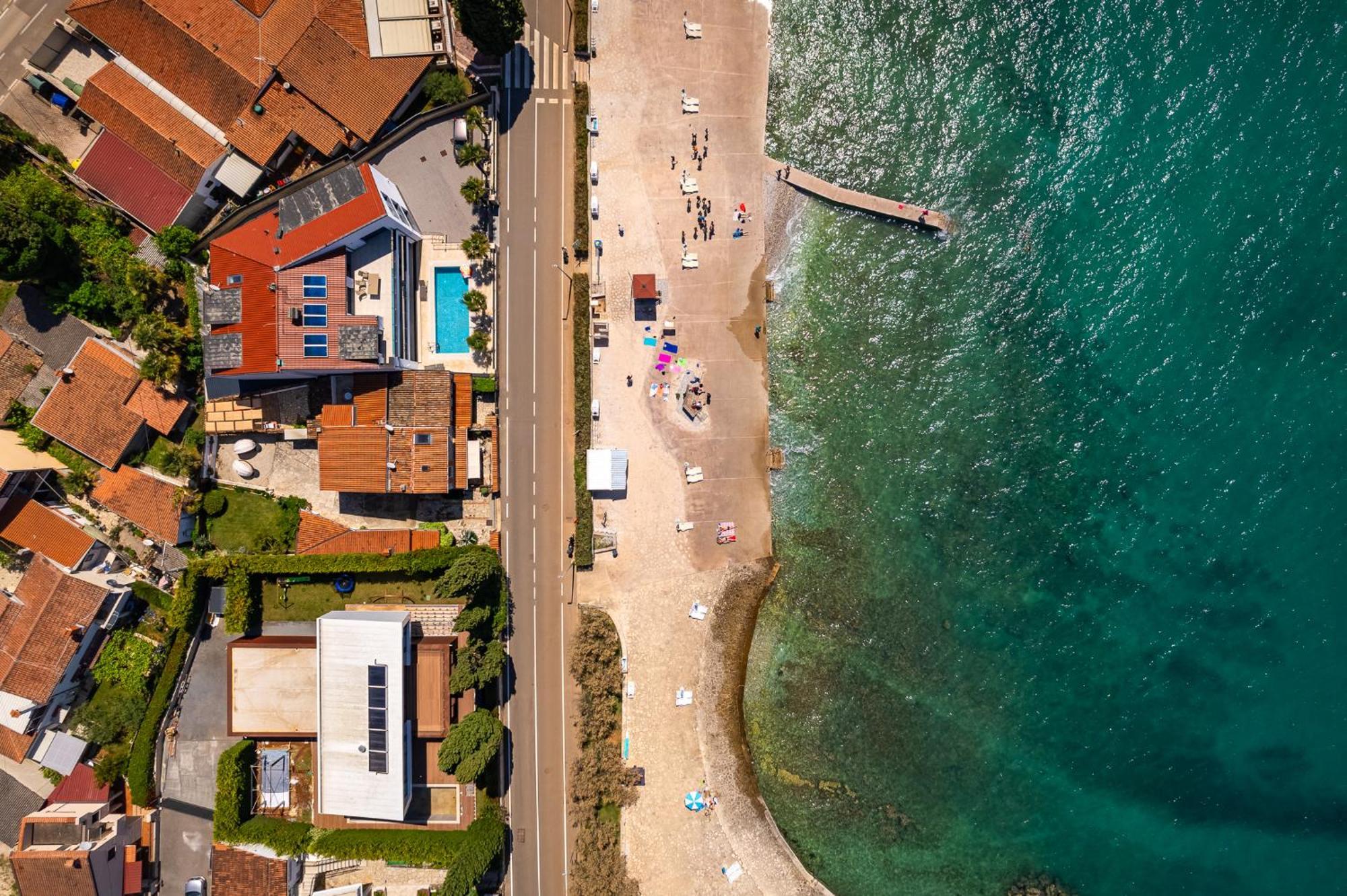 Beach House - Sea Breeze Porec Bagian luar foto