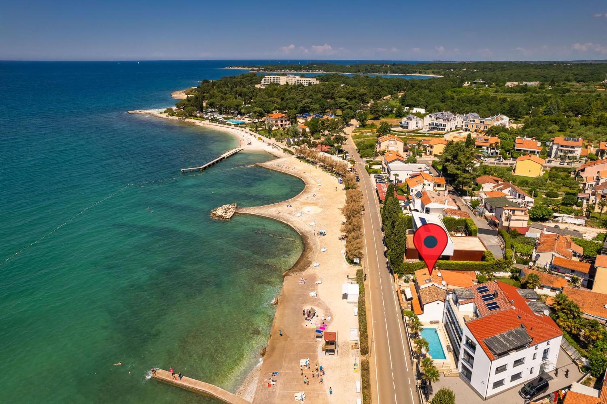 Beach House - Sea Breeze Porec Bagian luar foto