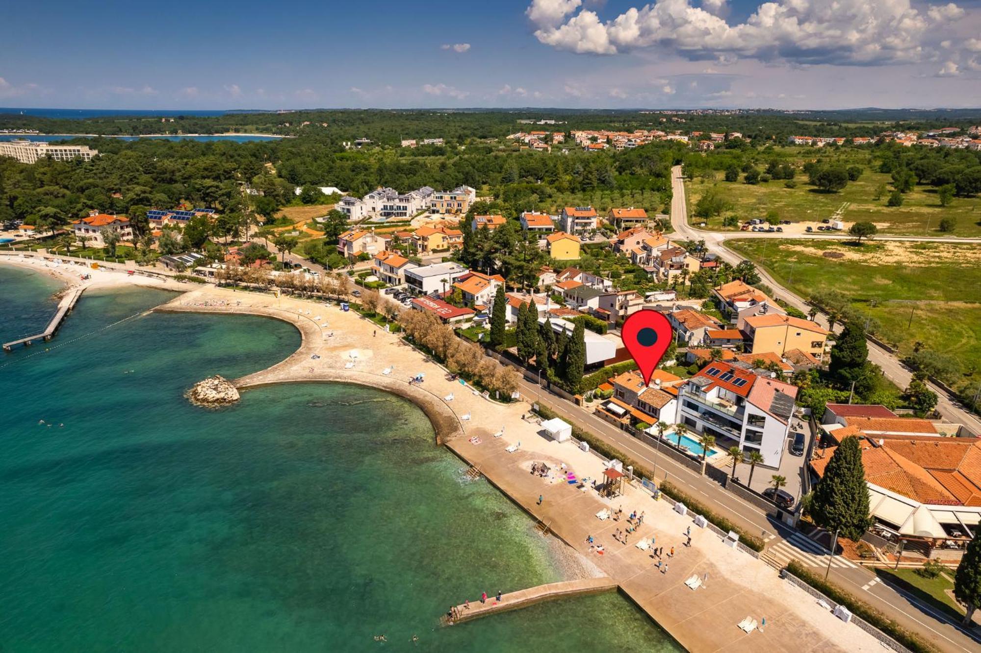 Beach House - Sea Breeze Porec Bagian luar foto
